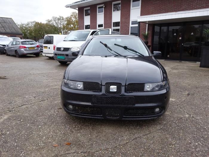 Seat Leon 1.8 20V Turbo Sloopvoertuig (2003, Zwart)