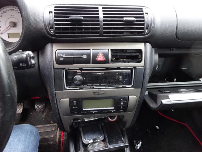 Seat Leon 1.8 20V Turbo Sloopvoertuig (2003, Zwart)