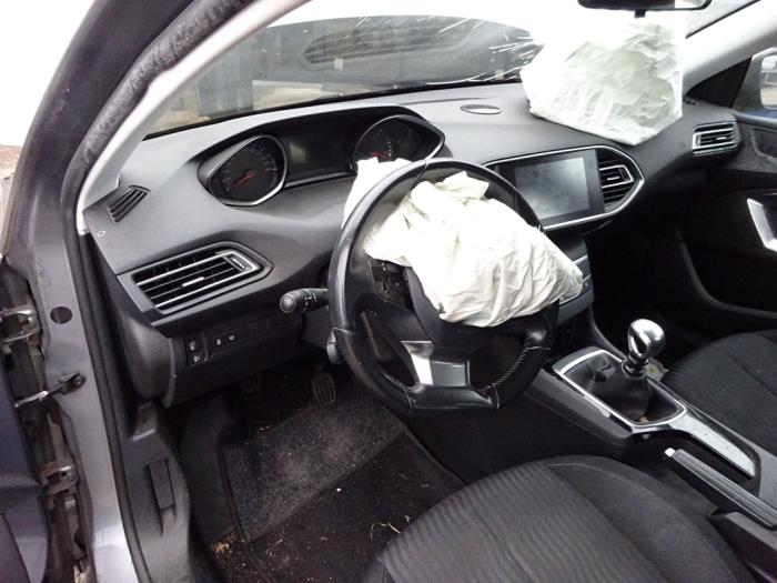 Peugeot 308 SW 1.6 BlueHDi 120 Skrotfordon (2014, GRIJS)