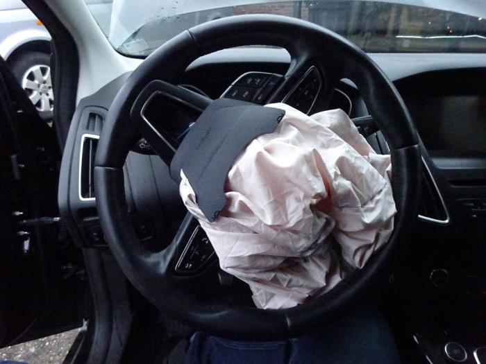 Ford Focus 3 Wagon 1.5 TDCi Skrotfordon (2016, ZWART)