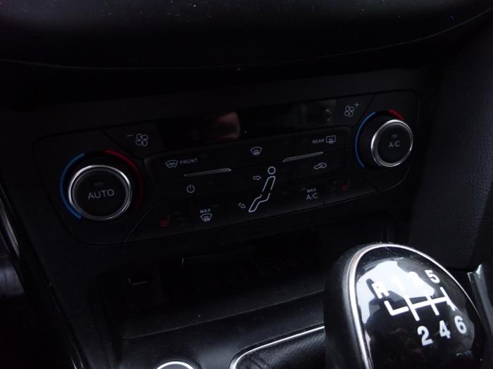 Ford Focus 3 Wagon 1.5 TDCi Skrotfordon (2016, ZWART)