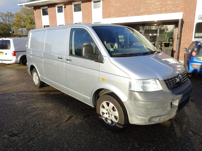 Volkswagen Transporter T5 2.5 TDi Skrotfordon (2008, GRIJS)