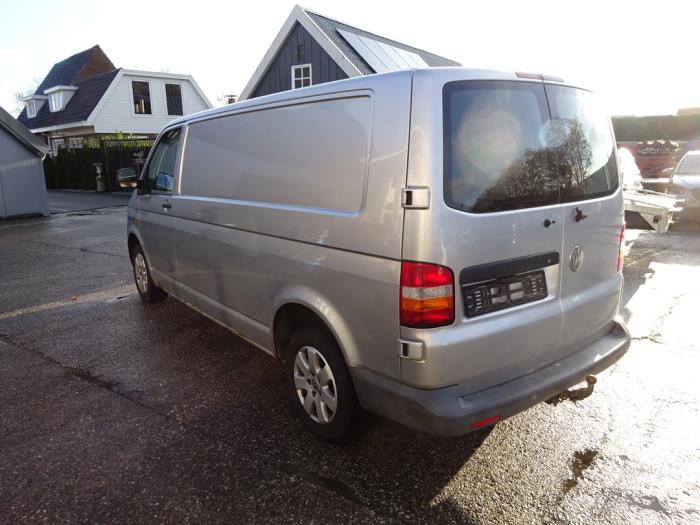 Volkswagen Transporter T5 2.5 TDi Skrotfordon (2008, GRIJS)