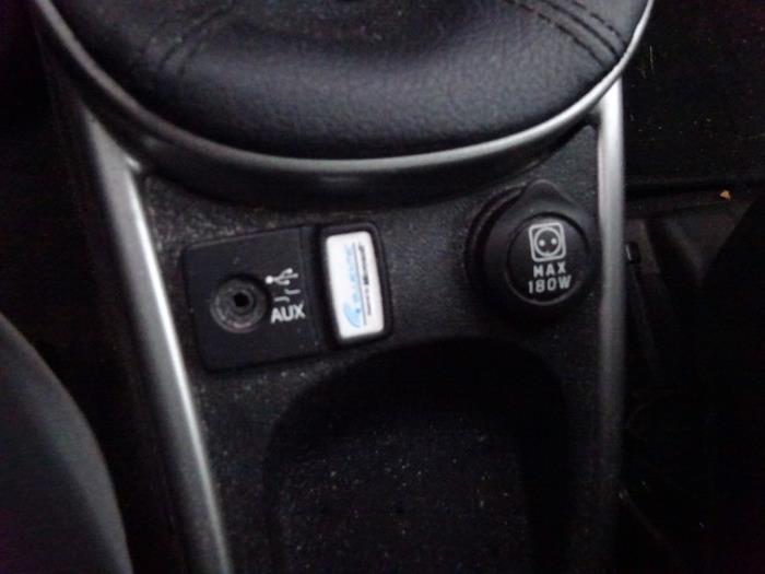 Alfa Romeo MiTo 1.3 JTDm 16V Eco Skrotfordon (2011, ROOD)