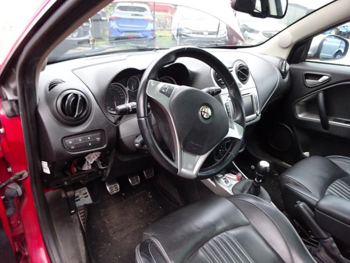 Alfa Romeo MiTo 1.3 JTDm 16V Eco Skrotfordon (2011, ROOD)