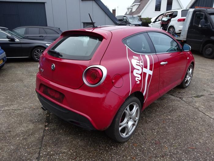 Alfa Romeo MiTo 1.3 JTDm 16V Eco Skrotfordon (2011, ROOD)