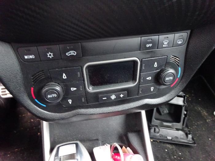 Alfa Romeo MiTo 1.3 JTDm 16V Eco Skrotfordon (2011, ROOD)