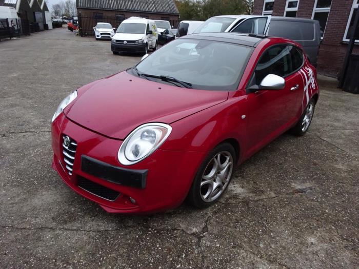 Alfa Romeo MiTo 1.3 JTDm 16V Eco Skrotfordon (2011, ROOD)