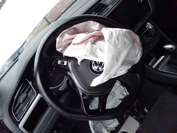 Volkswagen Touran 2.0 TDI 150 Skrotfordon (2022, WIT)