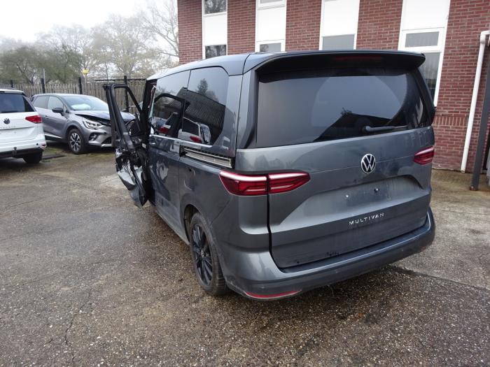 Volkswagen Multivan T7 Sloopvoertuig (2025, Grijs)