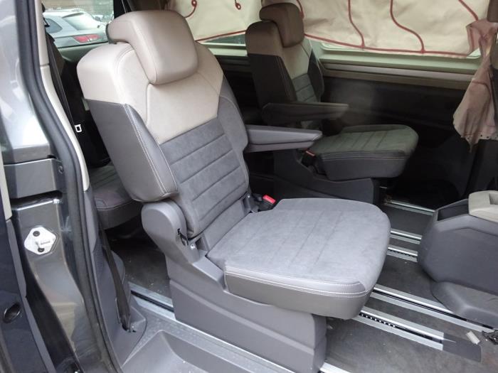 Volkswagen Multivan T7 Sloopvoertuig (2025, Grijs)