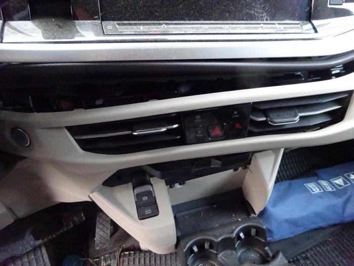 Volkswagen Multivan T7 Sloopvoertuig (2025, Grijs)