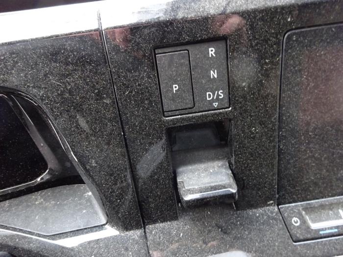 Volkswagen Multivan T7 Sloopvoertuig (2025, Grijs)