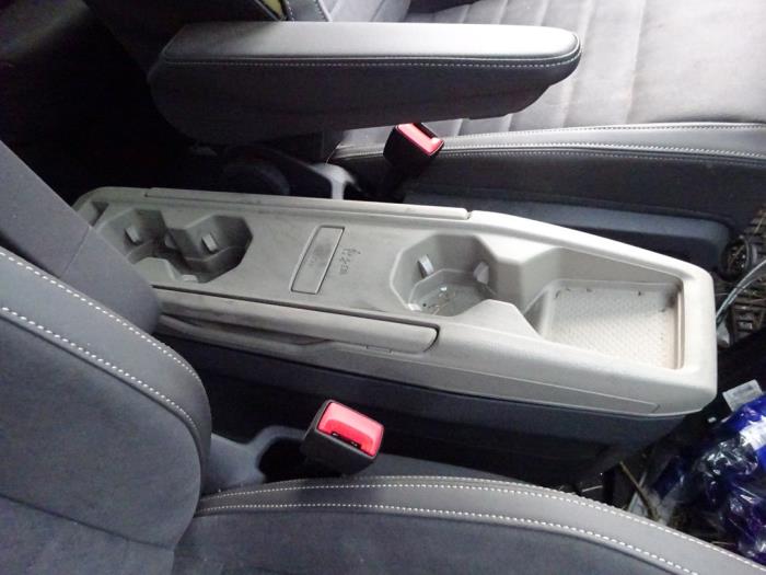 Volkswagen Multivan T7 Sloopvoertuig (2025, Grijs)