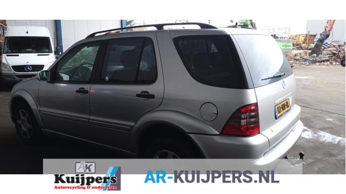 Mercedes ML I 320 3.2 V6 18V Autom. Sloopvoertuig (2002, Grijs)