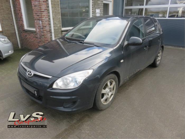 Hyundai i30 1.6 CRDi 16V VGT HP Sloopvoertuig (2008, Zwart)
