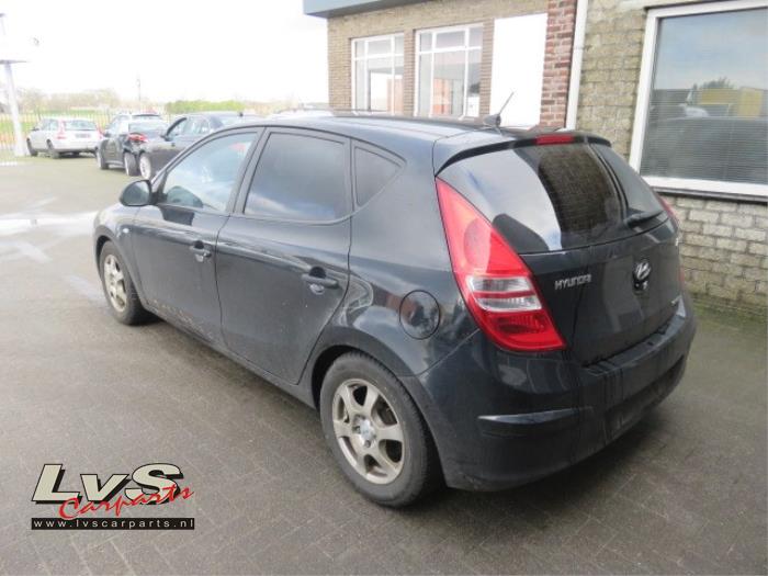 Hyundai i30 1.6 CRDi 16V VGT HP Sloopvoertuig (2008, Zwart)