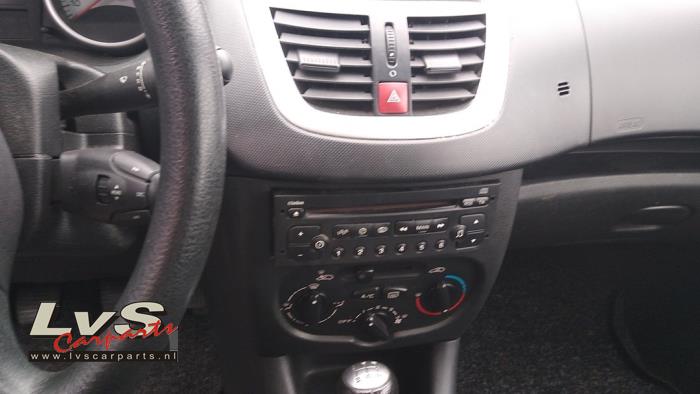 Peugeot 206+ 1.4 XS Sloopvoertuig (2010, Metallic, Zwart)