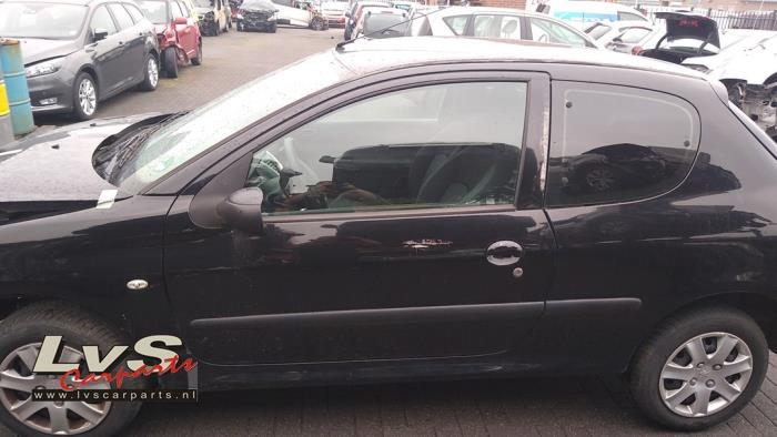 Peugeot 206+ 1.4 XS Sloopvoertuig (2010, Metallic, Zwart)