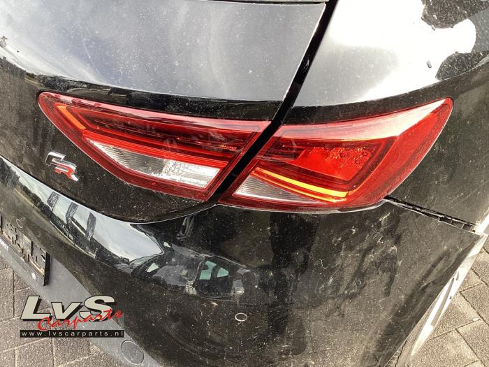 Seat Leon 1.4 TSI ACT 16V Samochód złomowany (2017, Czarny)