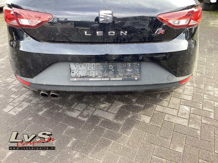 Seat Leon 1.4 TSI ACT 16V Samochód złomowany (2017, Czarny)