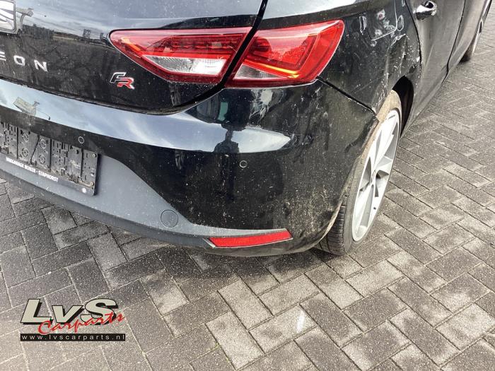 Seat Leon 1.4 TSI ACT 16V Samochód złomowany (2017, Czarny)