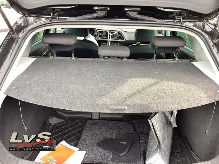 Seat Leon 1.4 TSI ACT 16V Samochód złomowany (2017, Czarny)