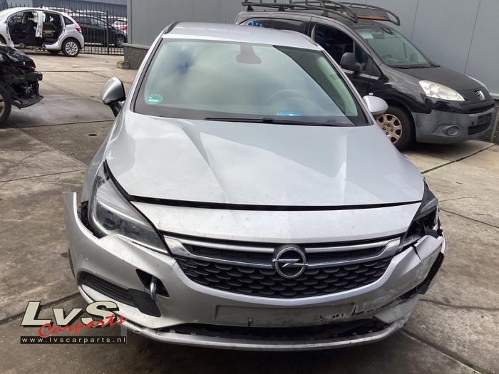 Opel Astra K Sports Tourer 1.6 CDTI 110 16V Sloopvoertuig (2016, Grijs)