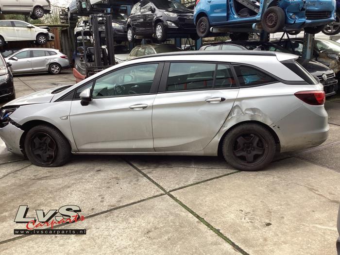 Opel Astra K Sports Tourer 1.6 CDTI 110 16V Sloopvoertuig (2016, Grijs)