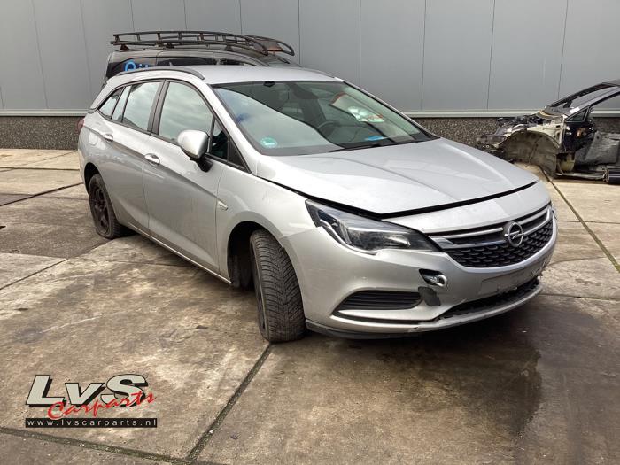 Opel Astra K Sports Tourer 1.6 CDTI 110 16V Sloopvoertuig (2016, Grijs)
