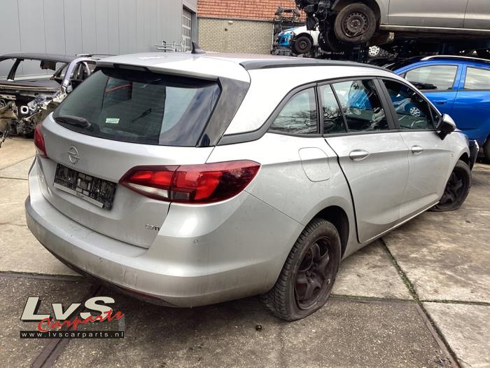 Opel Astra K Sports Tourer 1.6 CDTI 110 16V Sloopvoertuig (2016, Grijs)