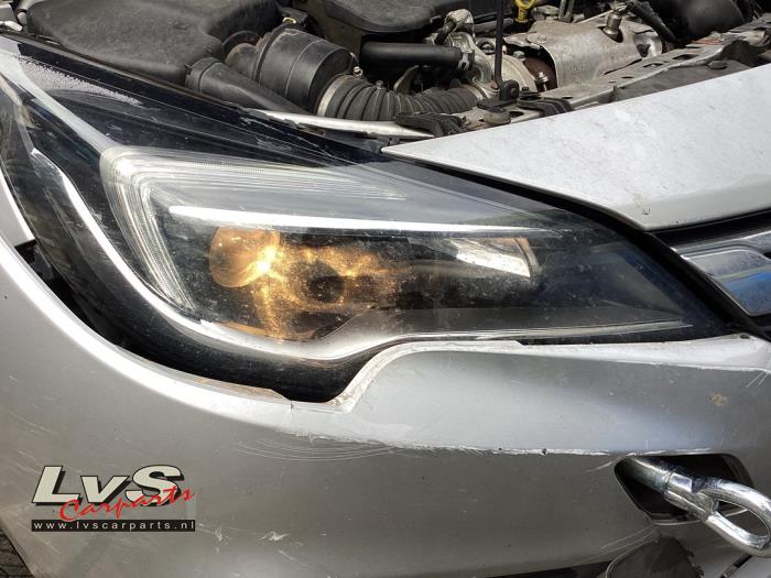 Opel Astra K Sports Tourer 1.6 CDTI 110 16V Sloopvoertuig (2016, Grijs)