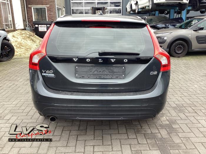 Volvo V60 I 1.6 DRIVe Skrotfordon (2015, GRIJS)