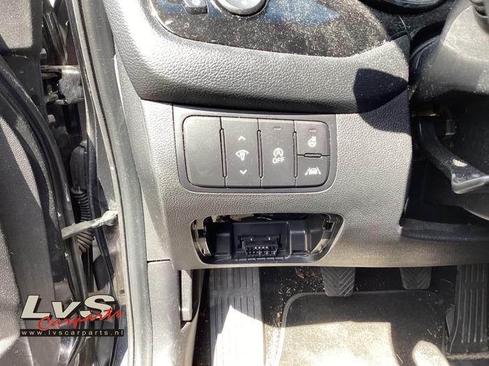 Kia Cee'd 1.6 GDI 16V Sloopvoertuig (2014, Zwart)