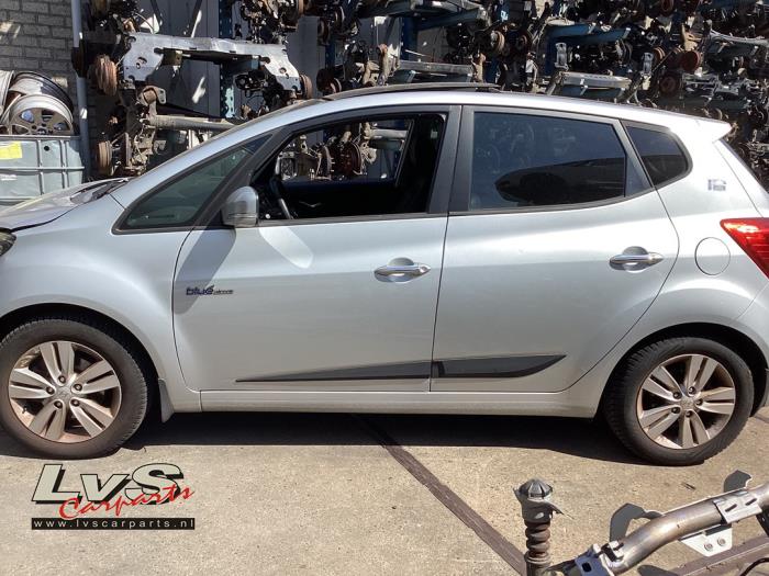 Hyundai iX20 1.4i 16V Sloopvoertuig (2011, Zilvergrijs)