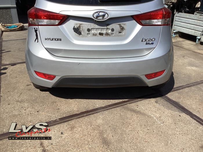 Hyundai iX20 1.4i 16V Sloopvoertuig (2011, Zilvergrijs)