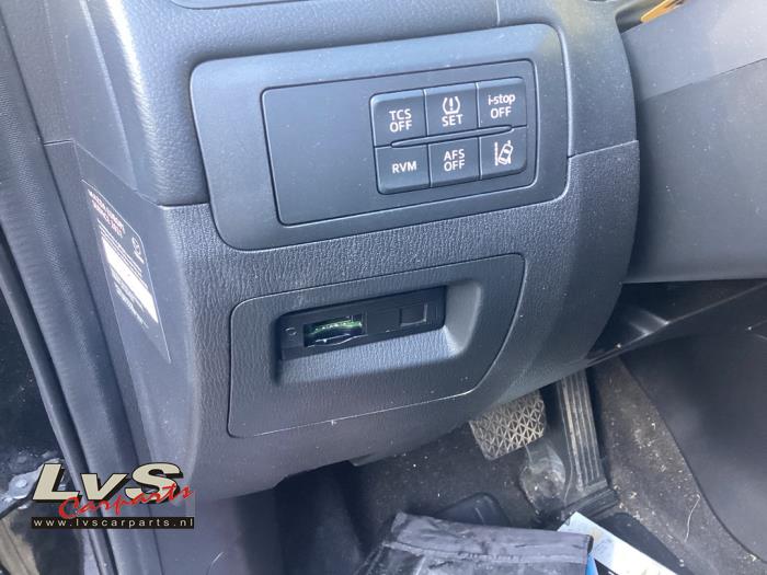 Mazda CX-5 I 2.0 SkyActiv-G 160 16V 4WD Samochód złomowany (2013, Czarny)