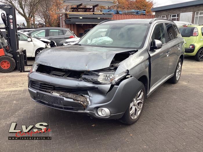 Mitsubishi Outlander 2.0 16V PHEV 4x4 2014-01 / 2021-12
