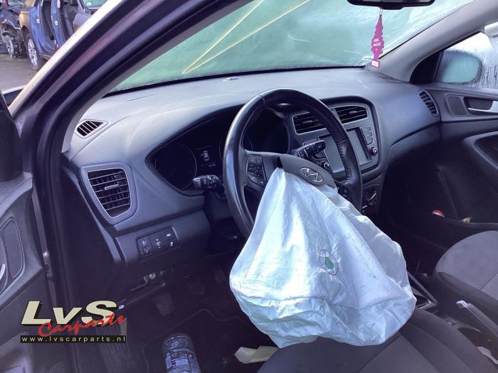 Hyundai i20 1.0 T-GDI 100 12V Sloopvoertuig (2018, Grijs)