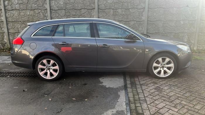 Opel Insignia Sports Tourer 2.0 CDTI 16V 160 Ecotec Skrotfordon (2010, TECHNICAL GREY METALLIC)