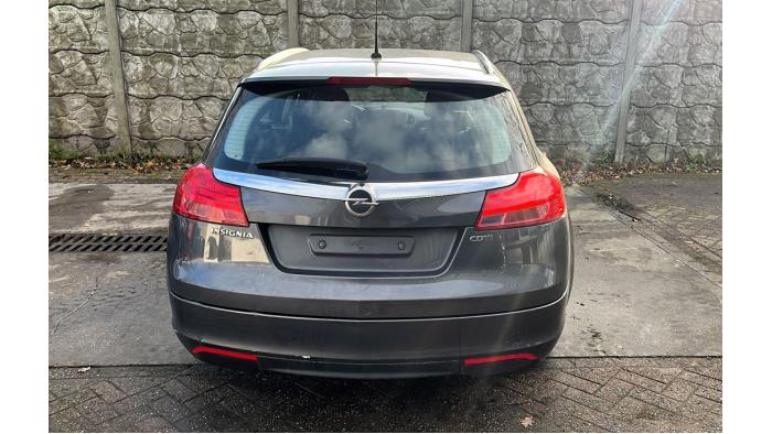 Opel Insignia Sports Tourer 2.0 CDTI 16V 160 Ecotec Skrotfordon (2010, TECHNICAL GREY METALLIC)