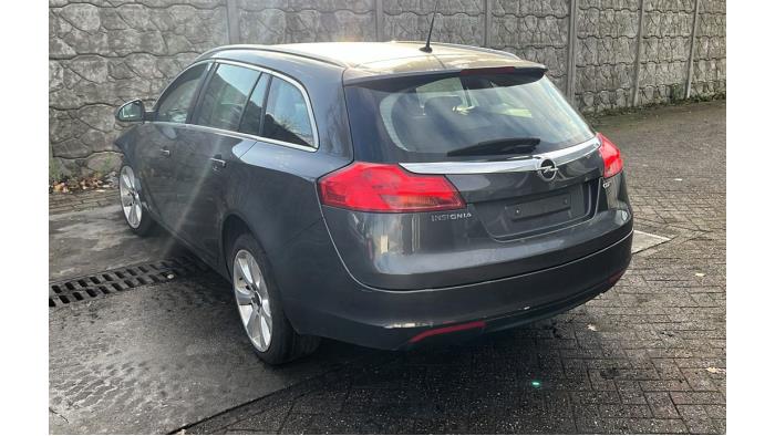 Opel Insignia Sports Tourer 2.0 CDTI 16V 160 Ecotec Skrotfordon (2010, TECHNICAL GREY METALLIC)