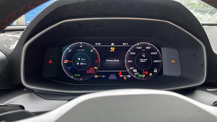 Seat Leon 1.4 TSI e-HYBRID 204 16V Samochód złomowany (2020, Metalik, Czarny)