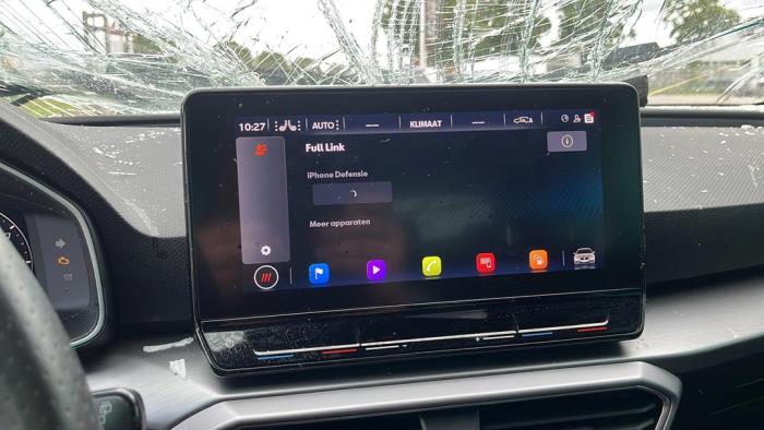 Seat Leon 1.4 TSI e-HYBRID 204 16V Samochód złomowany (2020, Metalik, Czarny)