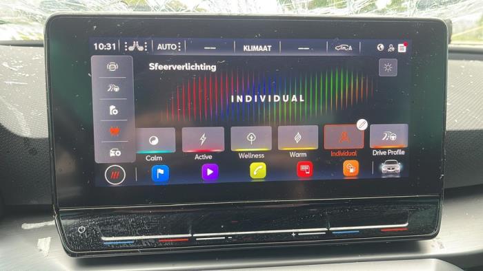 Seat Leon 1.4 TSI e-HYBRID 204 16V Samochód złomowany (2020, Metalik, Czarny)