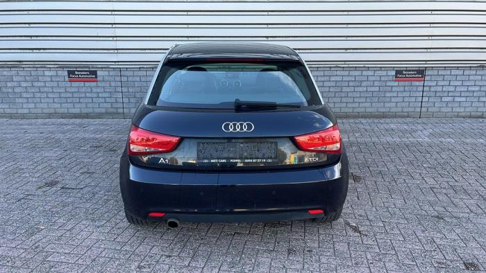Audi A1 Sloopvoertuig (2013, Metallic, Zwart)