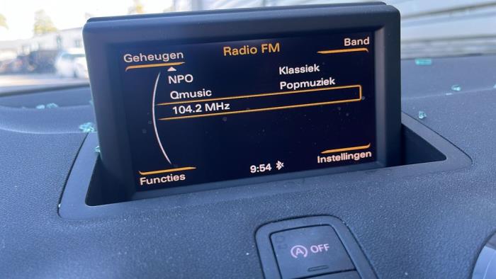 Audi A1 Sloopvoertuig (2013, Metallic, Zwart)