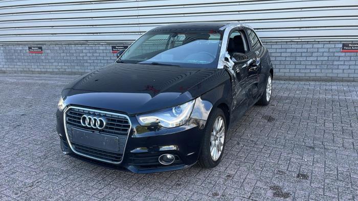 Audi A1 Sloopvoertuig (2013, Metallic, Zwart)