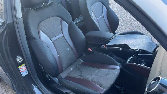 Audi A1 Sloopvoertuig (2013, Metallic, Zwart)