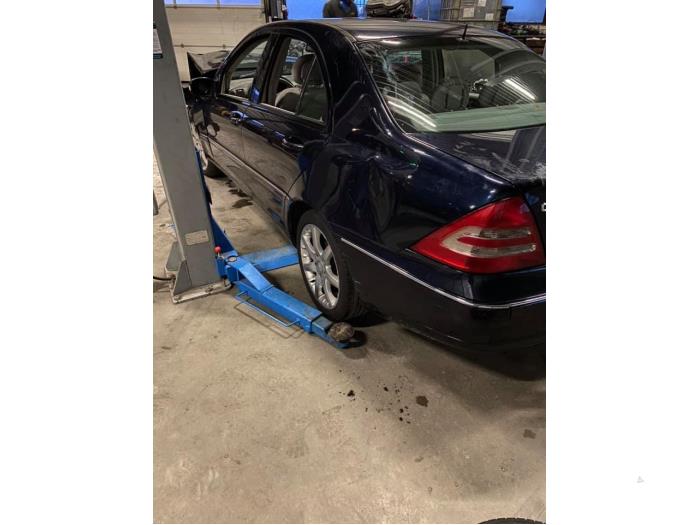 Mercedes C 2.0 C-200K 16V Sloopvoertuig (2002, Blauw)
